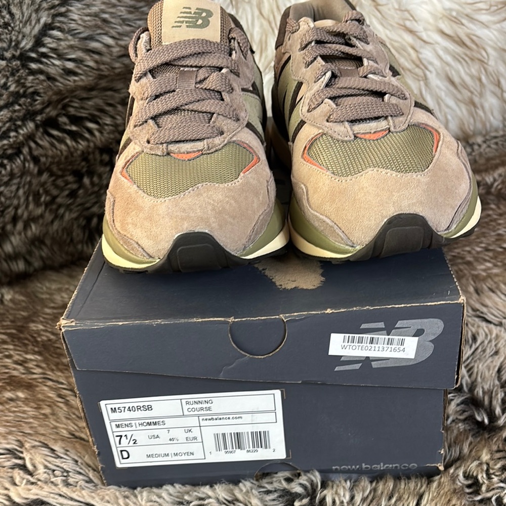 New Balance 5740 Men’s 7.5 Mushroom mix - Picture 4 of 11